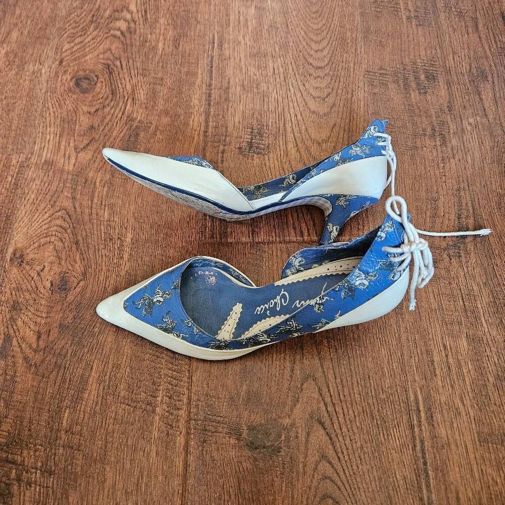 Blue and White Floral Pointed Toe Pumps